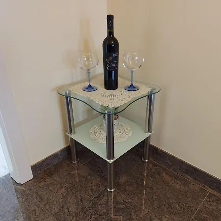 M & D Apartment